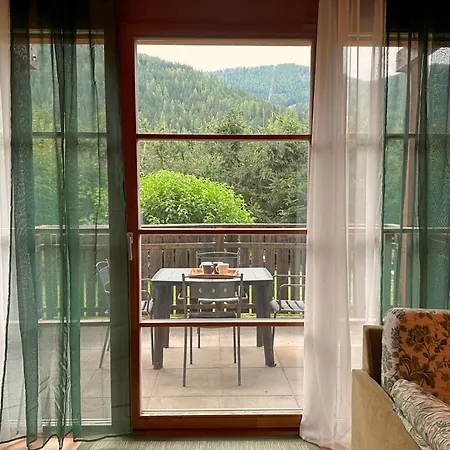 Clara Garden With Mountain View Lägenhet Bad Kleinkirchheim