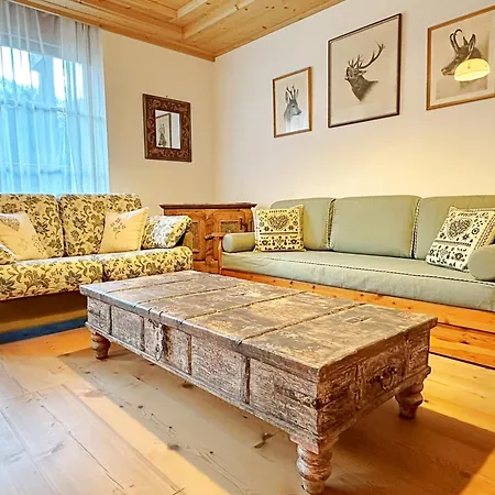 Clara Garden Apartment With Mountain View