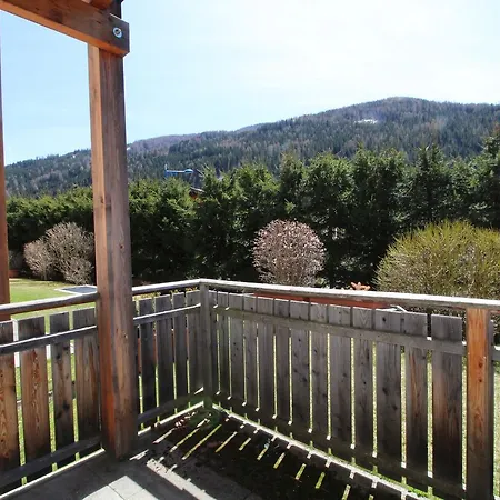 Clara Garden Apartment With Mountain View *