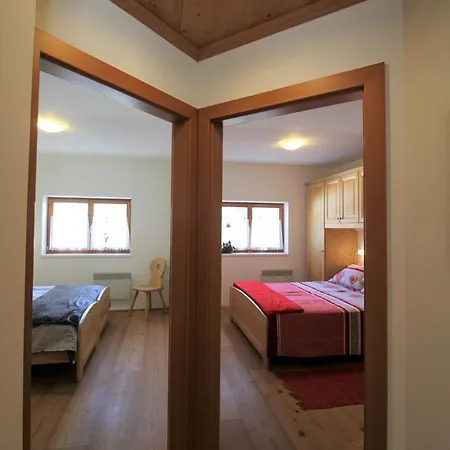 Clara Garden Apartment With Mountain View *